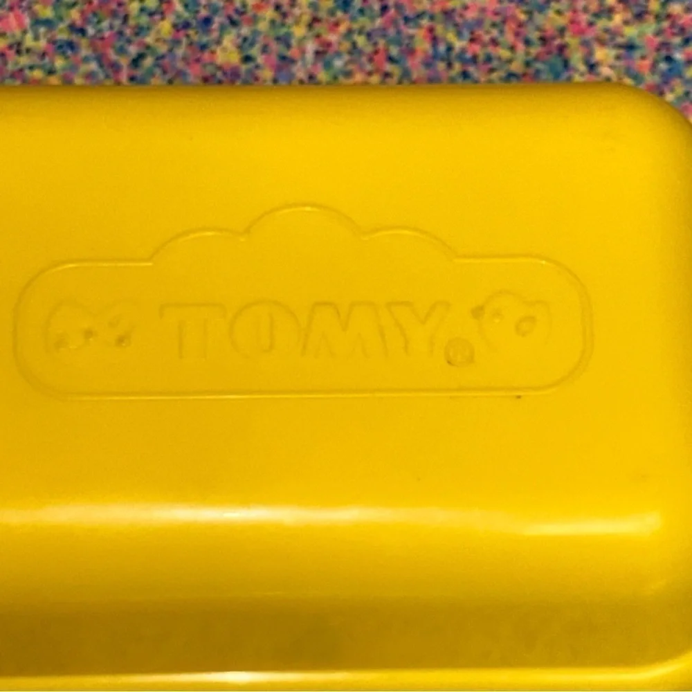 Tomy Hide N Squeak Eggs 1993 Kids Learning Matching Colors Sounds Toy Sensory